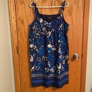 Jones New York Navy and White Floral Midi Dress